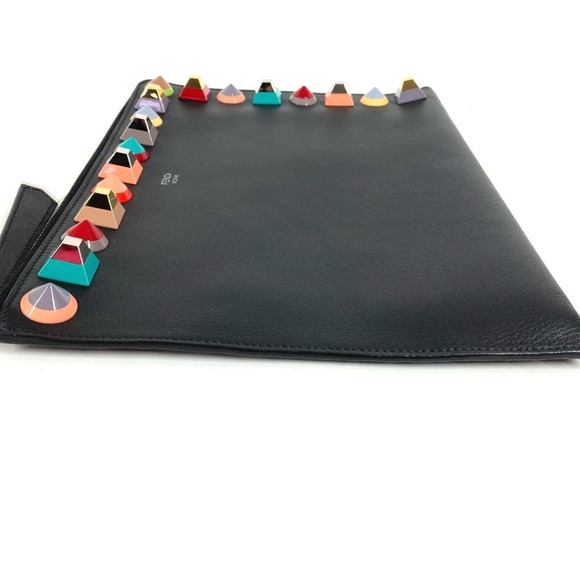 FENDI 8M0370 L-shaped zipper pouch with studs and a flat clutch logo. Leather... - Picture 11 of 12